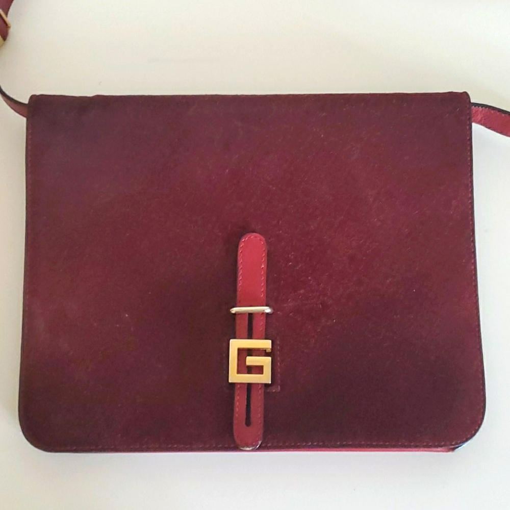 💙❤🧡 vintage burgandy handbag